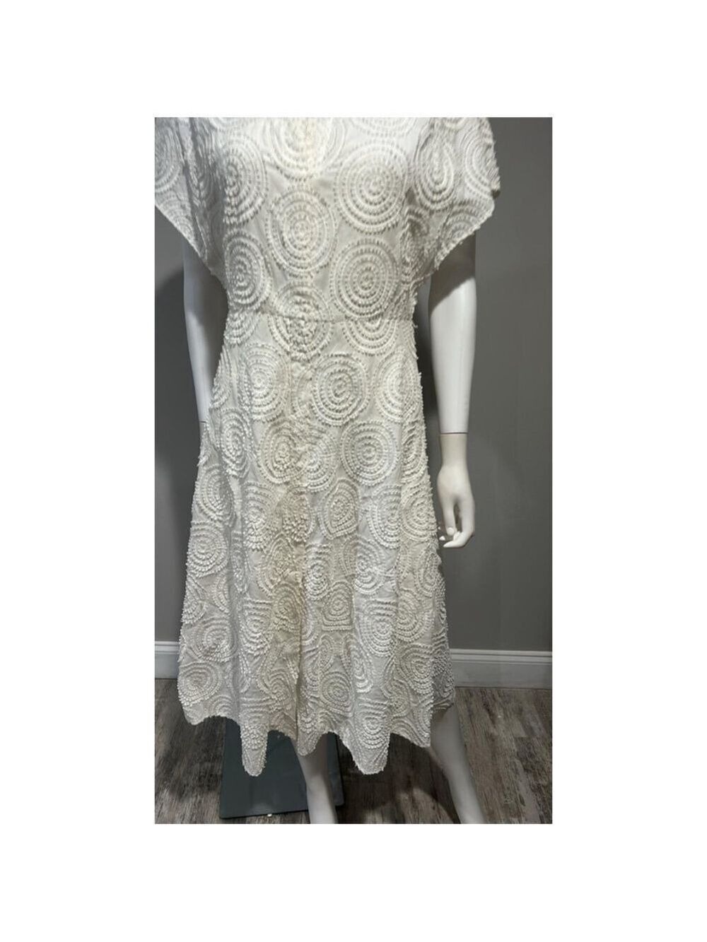 Akris Punto Cream Circle Loop Embroidery Dress Size 6 ** no belt - Picture 6 of 9